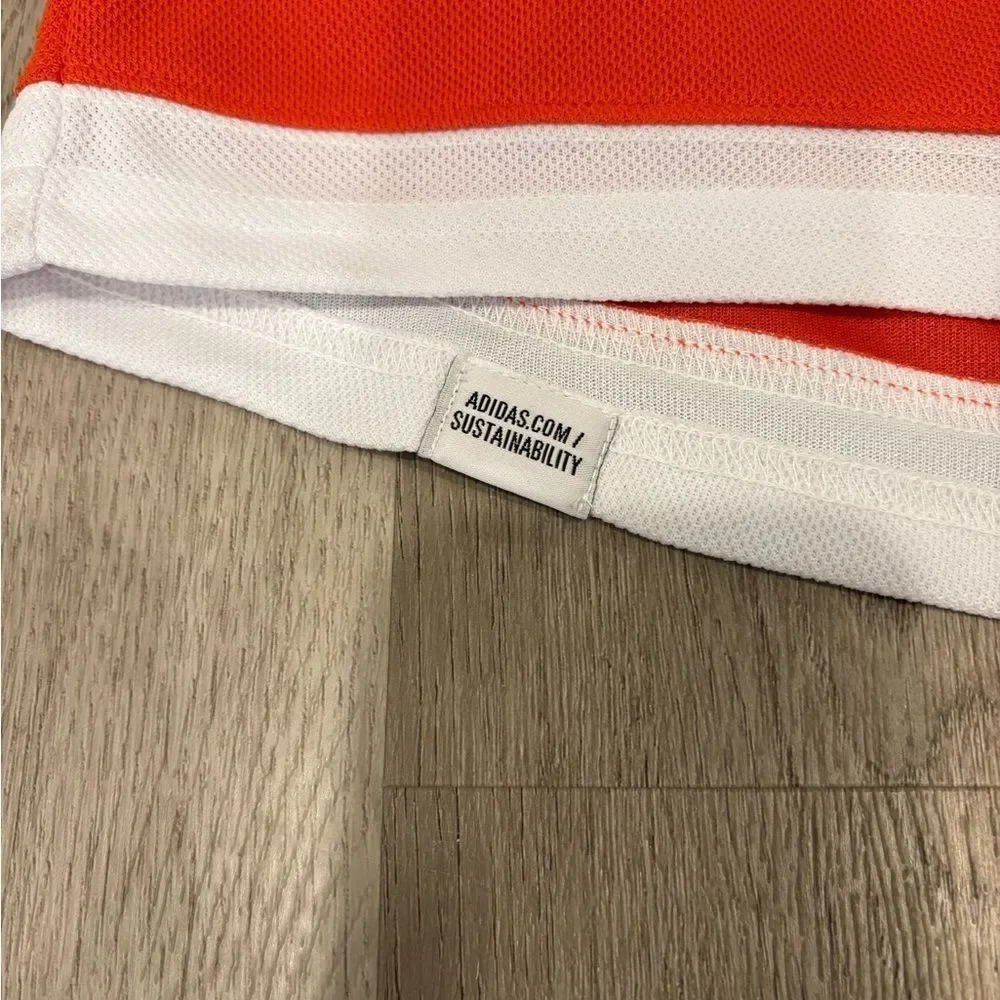 adidas 52= xl